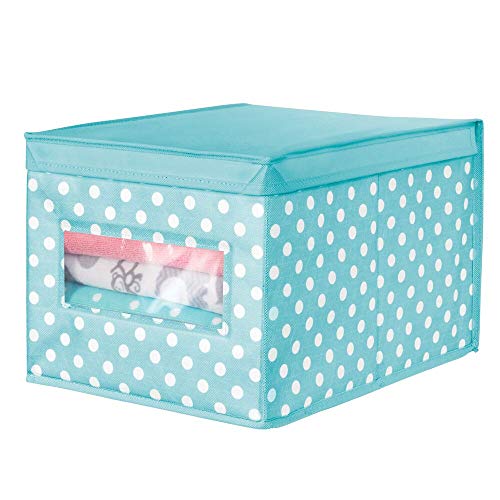 mDesign Caja organizadora grande de tela – Caja de almacenaje apilable con tapa y ventanilla para ordenar armarios y guardar ropa – Organizador de armarios de lunares – azul turquesa/blanco
